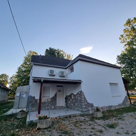 Sosto Apartman Székesfehérvár 外观 照片